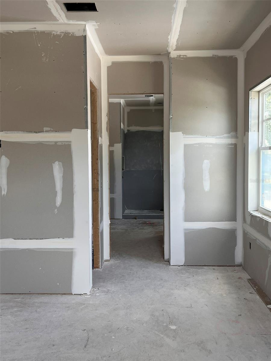 Image 31 of 37 For 1435 17th Avenue N