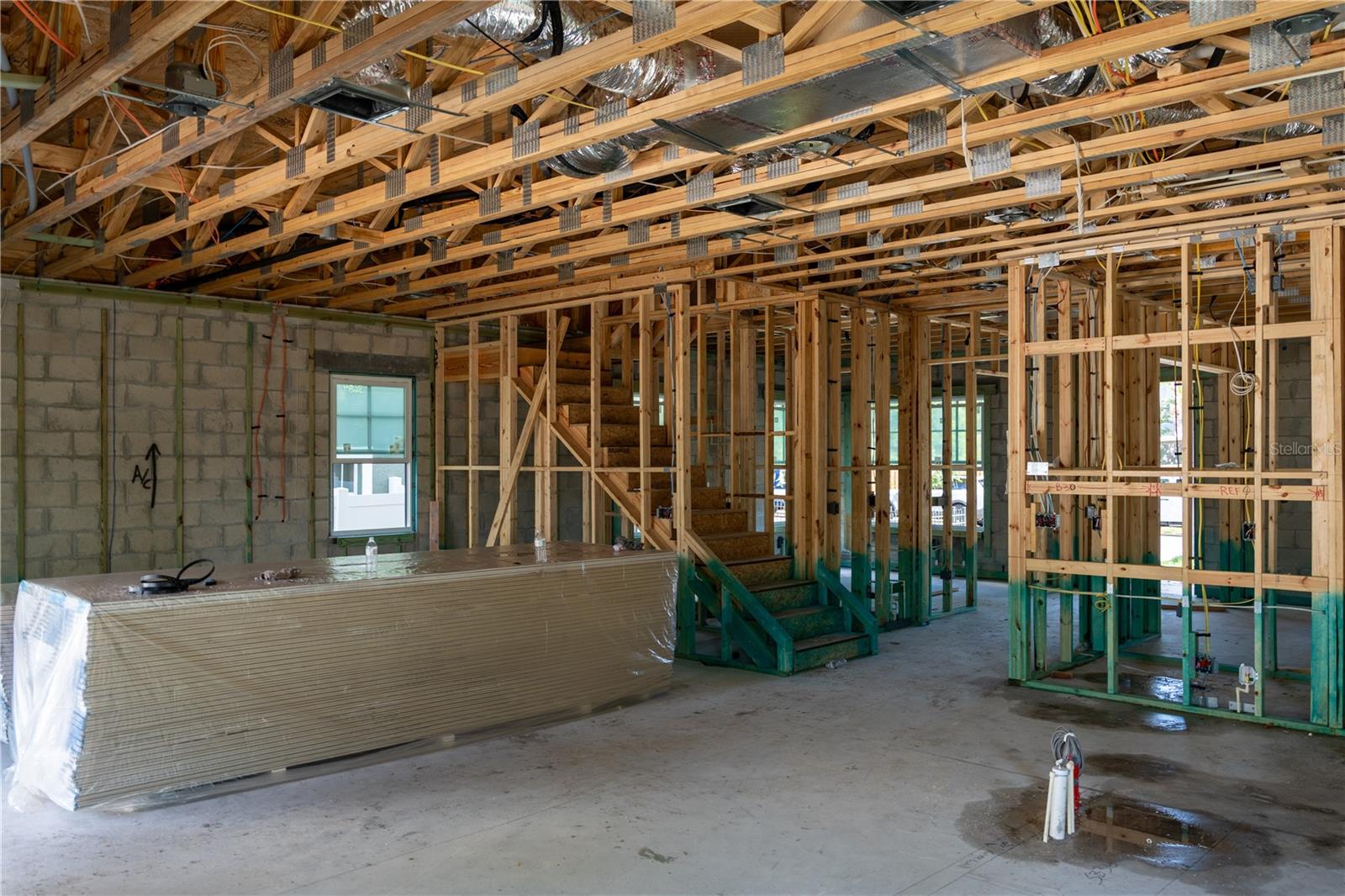 Image 9 of 20 For 1435 17th Avenue N