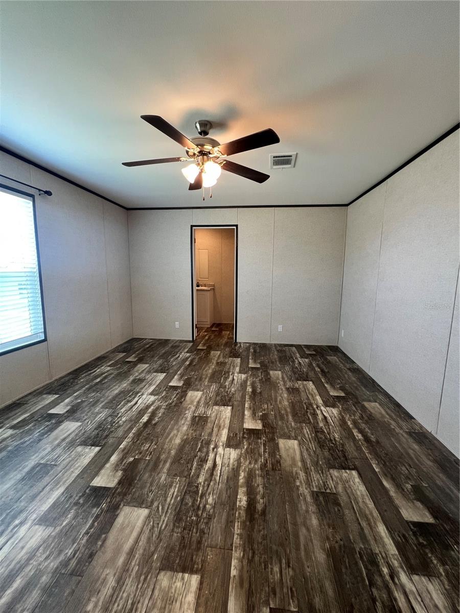 Image 11 of 17 For 9722 Scepter Avenue