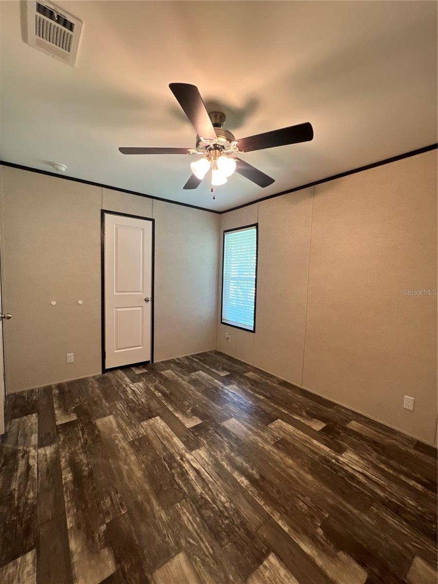 Image 7 of 17 For 9722 Scepter Avenue