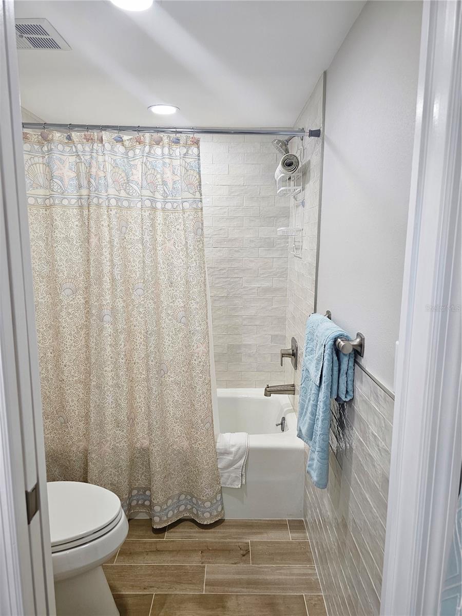 Image 20 of 23 For 3100 Gulf Boulevard 221