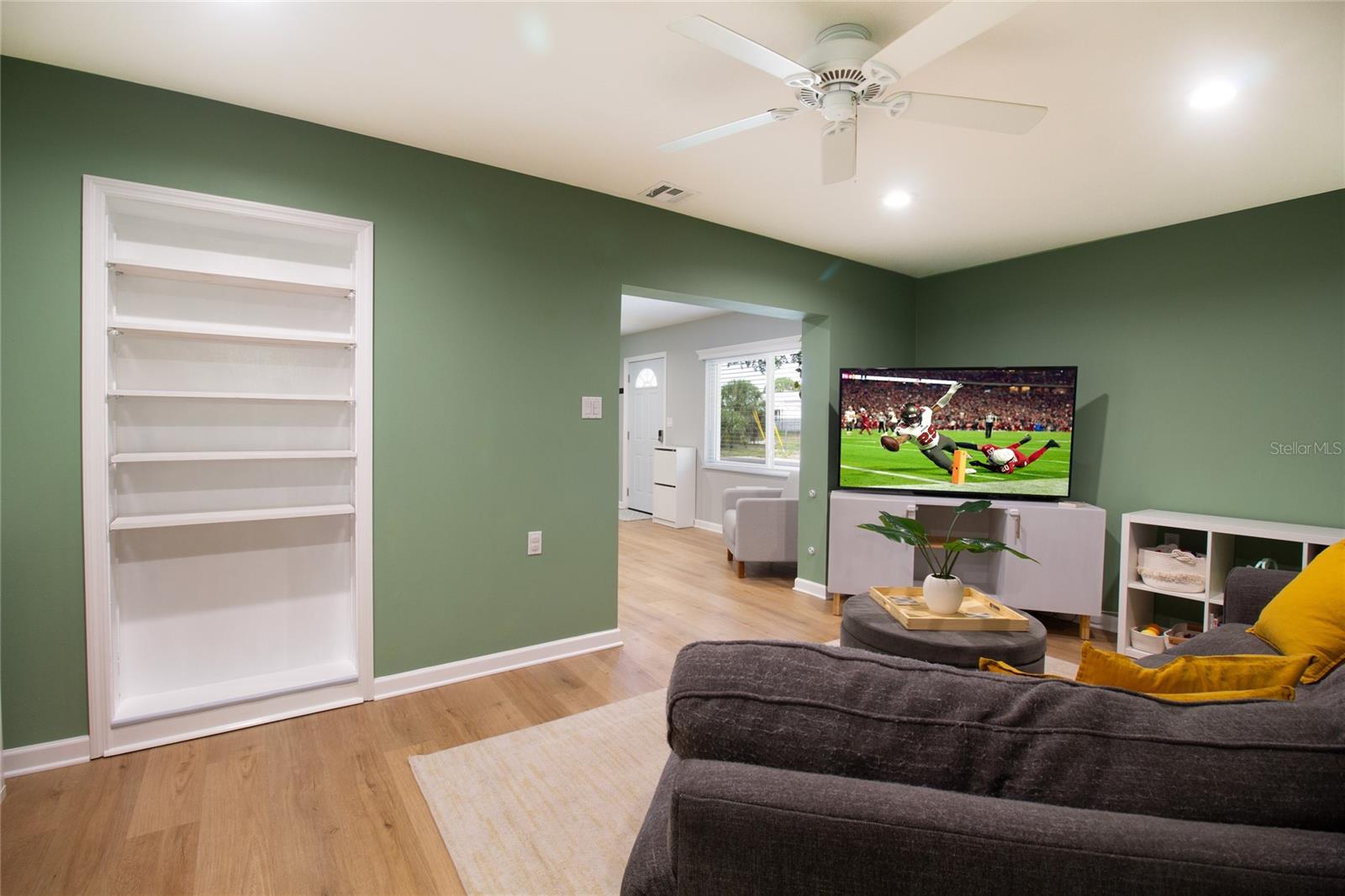 Image 11 of 38 For 3951 72nd Street N