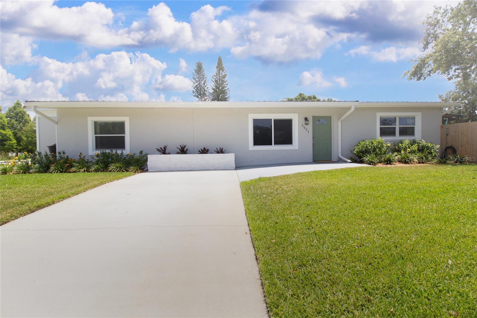 Image 2 of 38 For 3951 72nd Street N