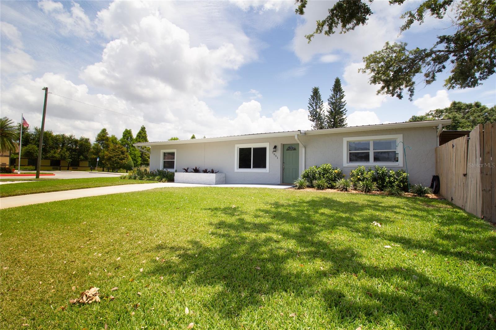Image 3 of 38 For 3951 72nd Street N