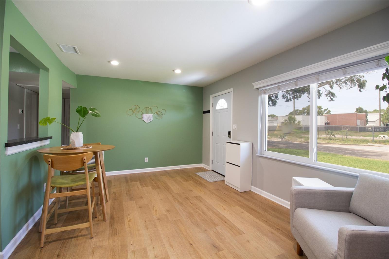 Image 5 of 38 For 3951 72nd Street N