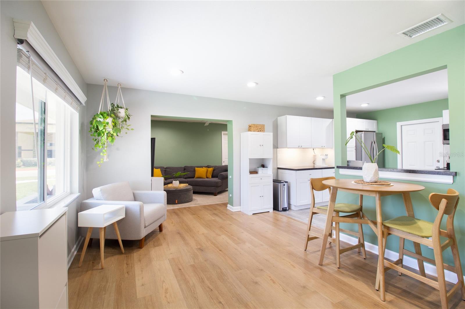 Image 7 of 38 For 3951 72nd Street N