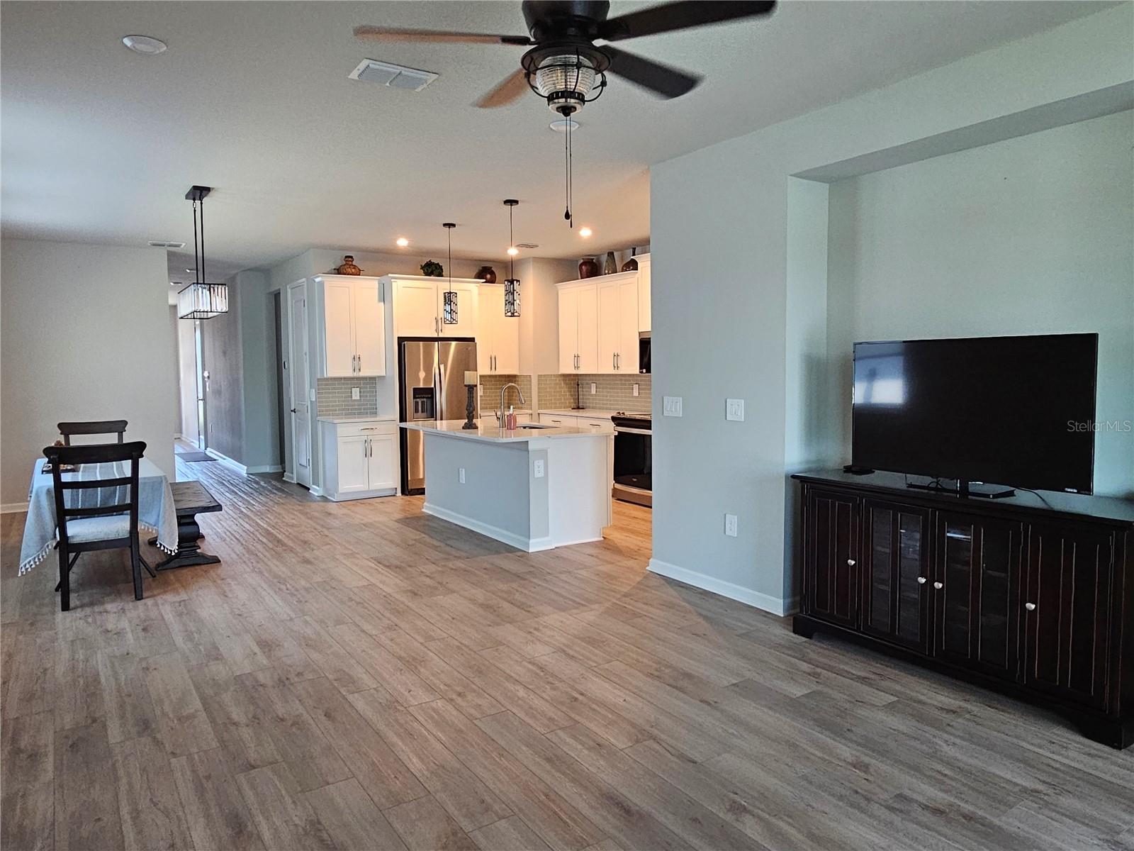 Image 9 of 41 For 3776 Maxwell Park Drive