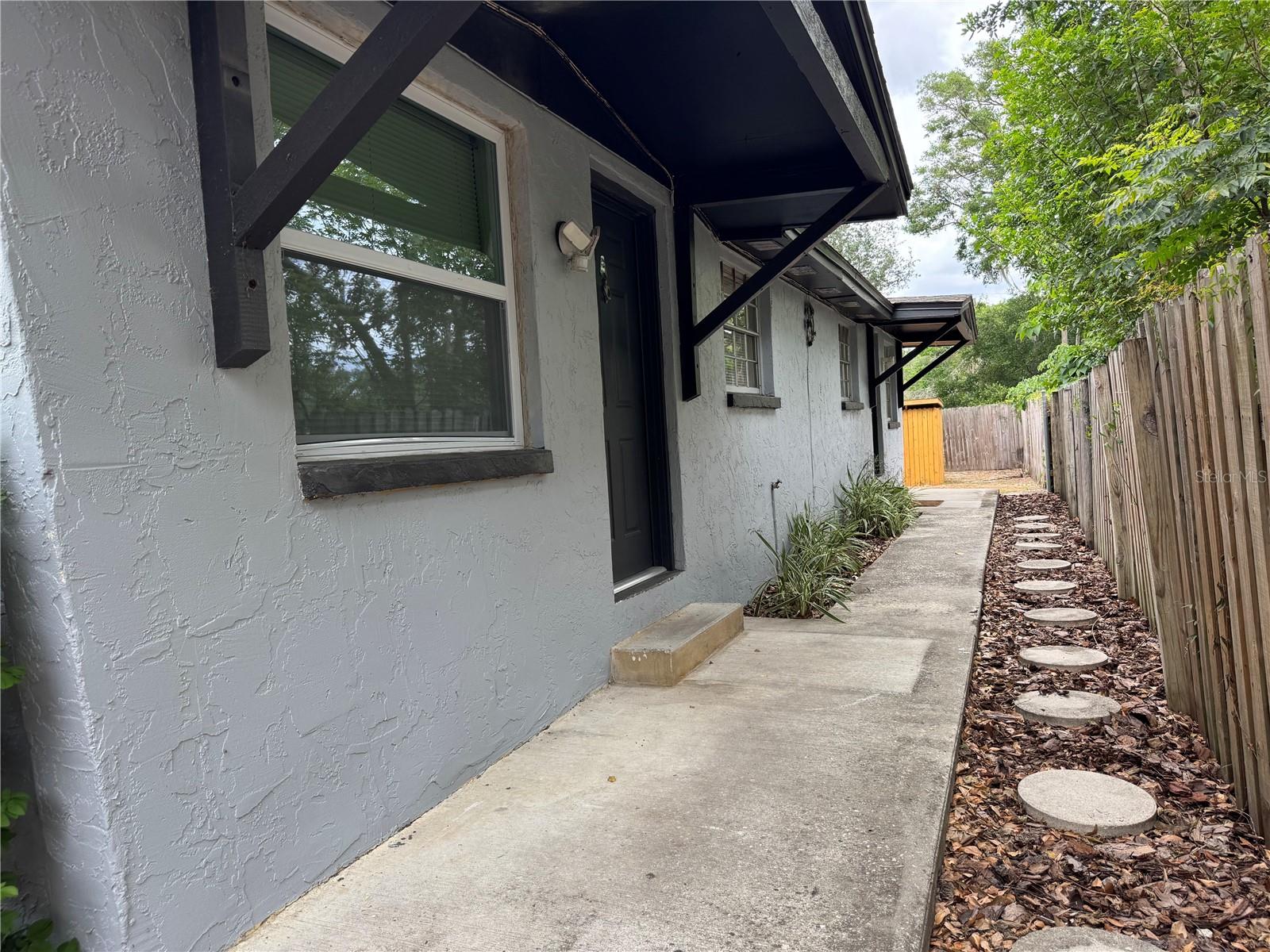 Details for 9408 Goldenrod Road, THONOTOSASSA, FL 33592