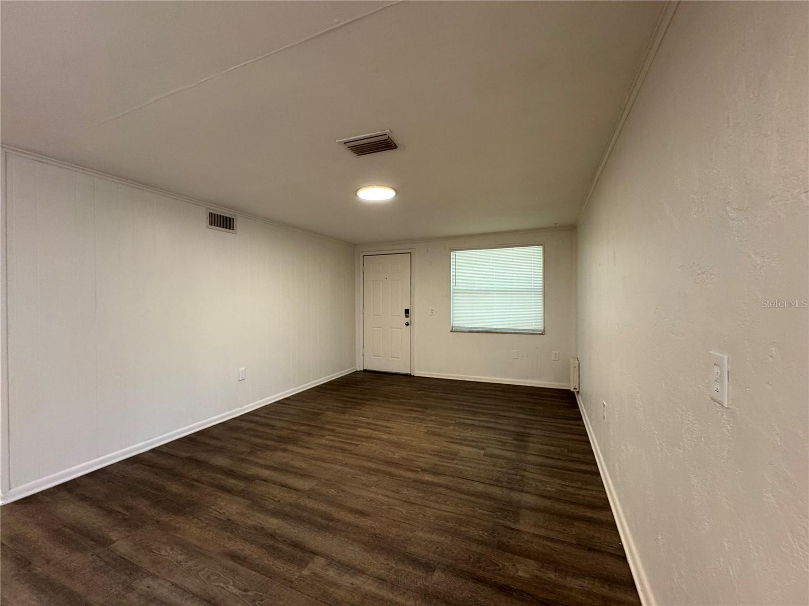 Image 5 of 12 For 9408 Goldenrod Road