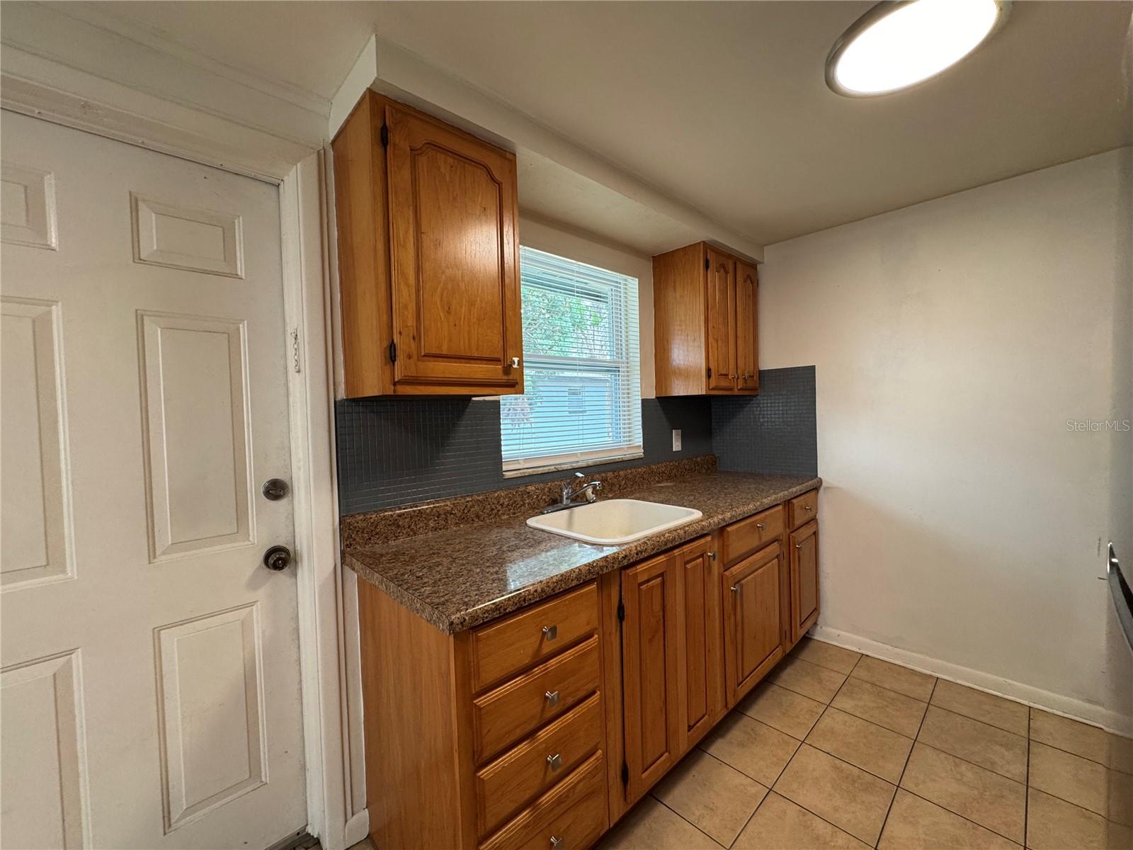 Image 8 of 12 For 9408 Goldenrod Road