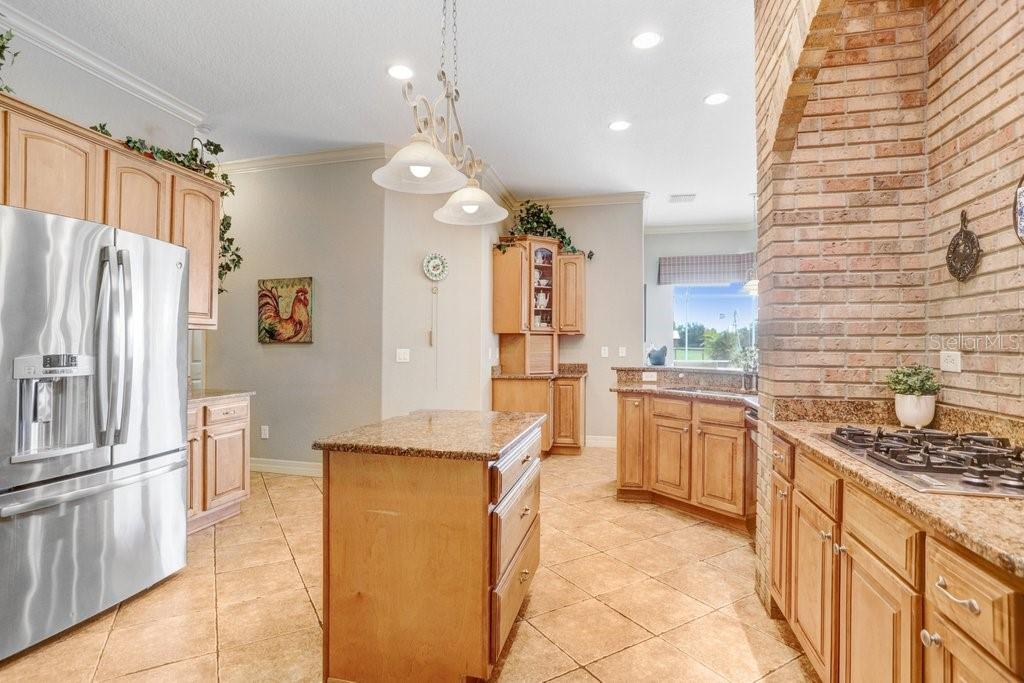 Listing photo id 15 for 2502 Fritzke Road