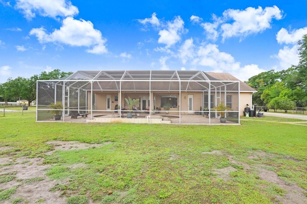 Listing photo id 38 for 2502 Fritzke Road