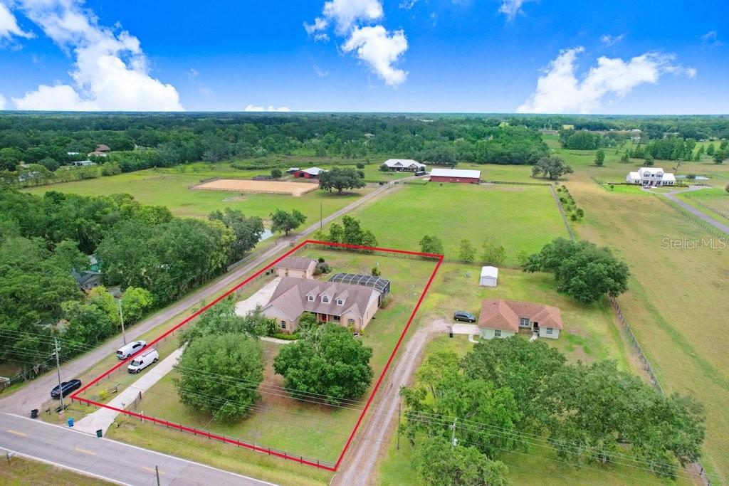 Listing photo id 46 for 2502 Fritzke Road
