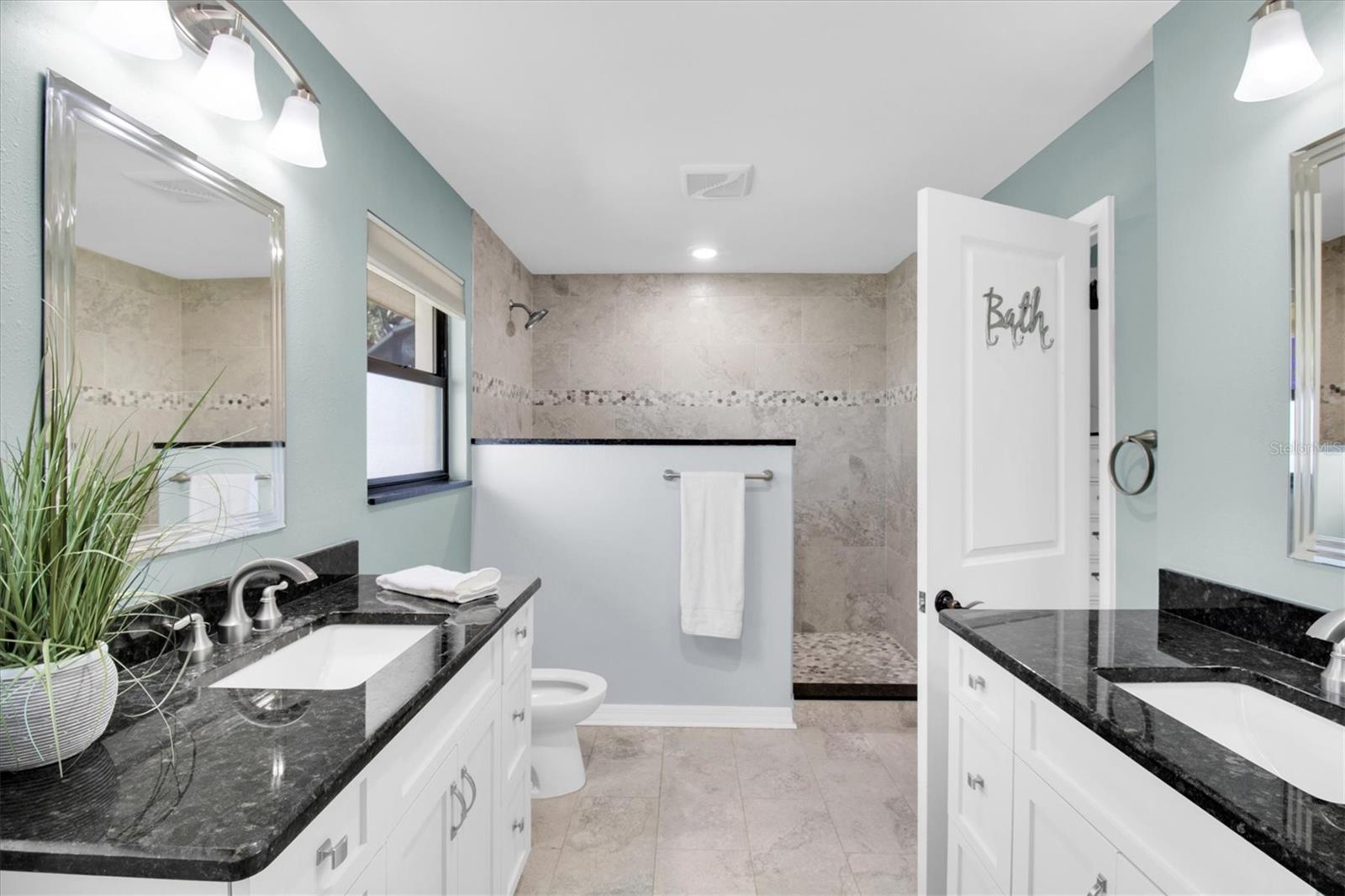 Image 16 of 57 For 2287 Demaret Drive