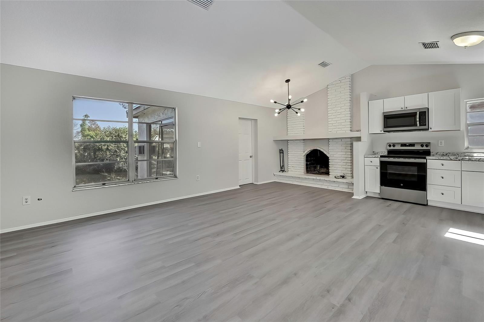 Image 11 of 29 For 3332 Vorden Street