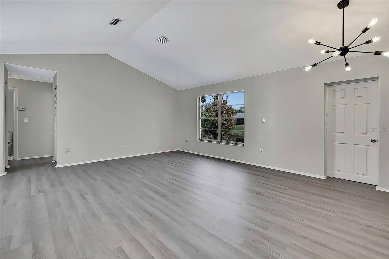 Image 5 of 29 For 3332 Vorden Street