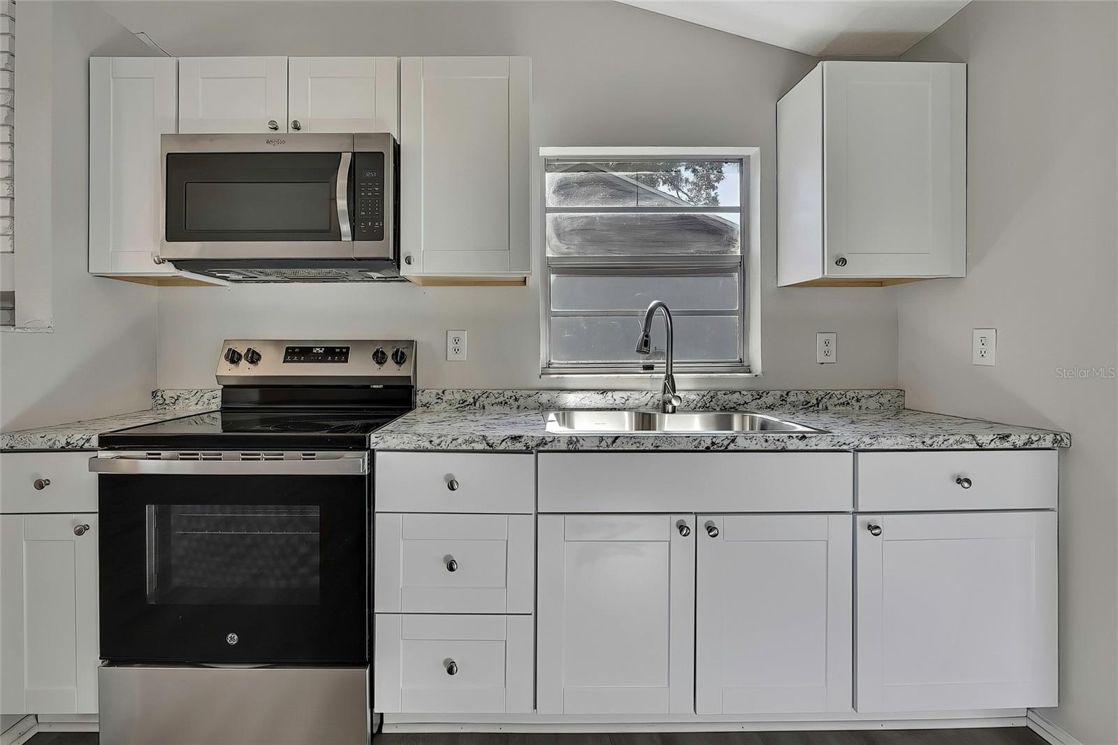 Image 7 of 29 For 3332 Vorden Street