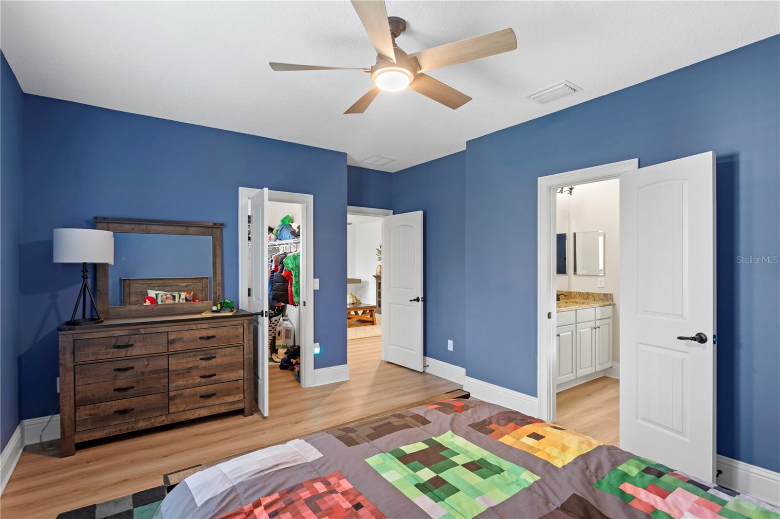 Image 40 of 68 For 4612 Lowell Avenue