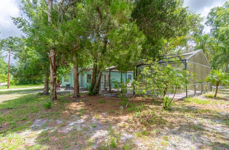 Image 14 of 40 For 10854 Telford Street