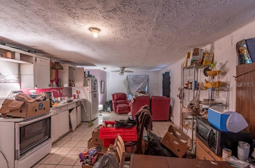 Image 21 of 40 For 10854 Telford Street