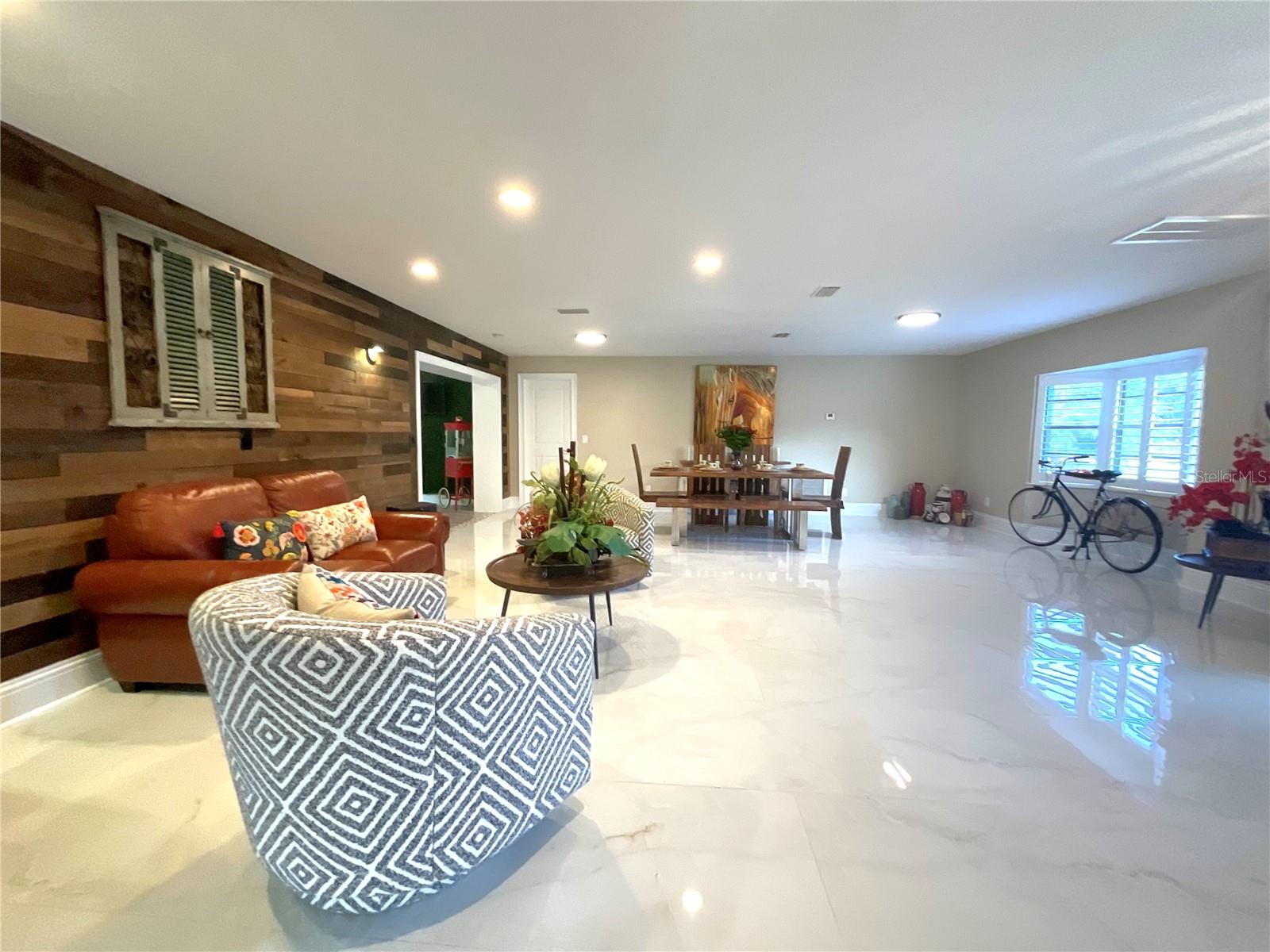 Image 10 of 70 For 17933 Eagle Lane