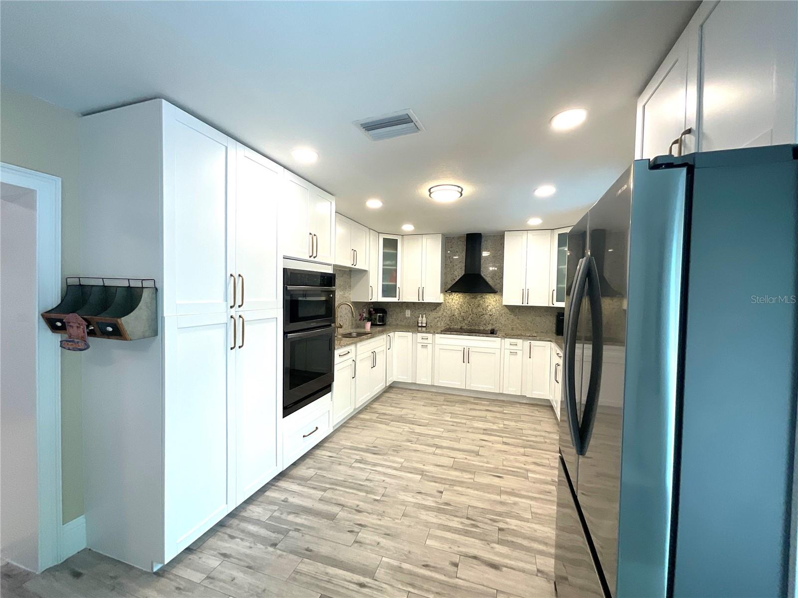 Image 20 of 70 For 17933 Eagle Lane