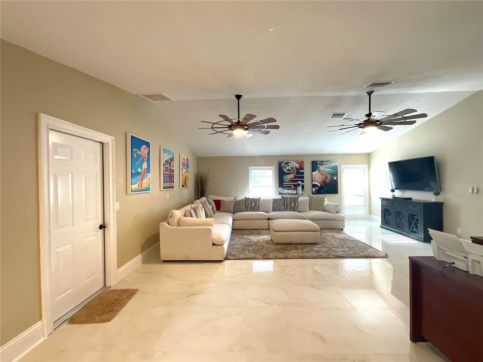 Image 21 of 70 For 17933 Eagle Lane