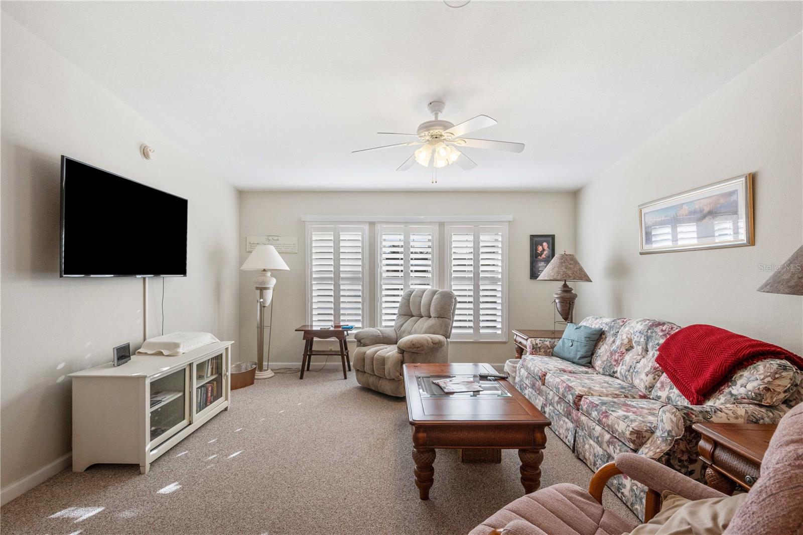 Image 13 of 76 For 37338 Sandra Avenue