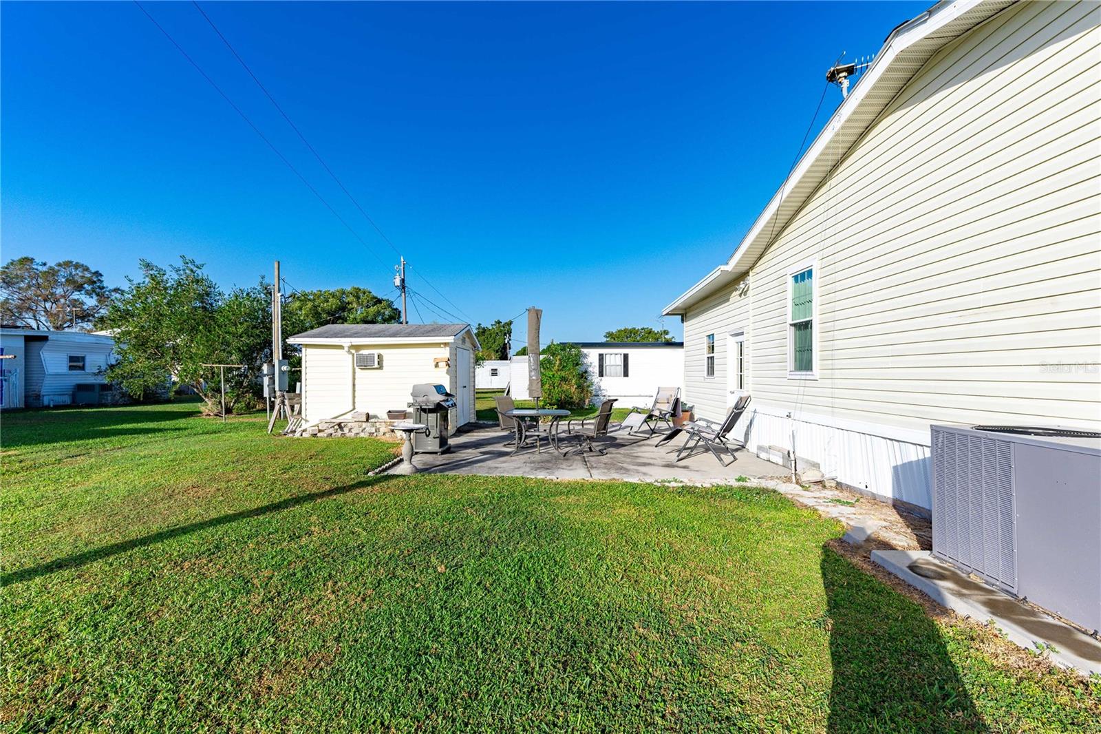 Image 42 of 76 For 37338 Sandra Avenue