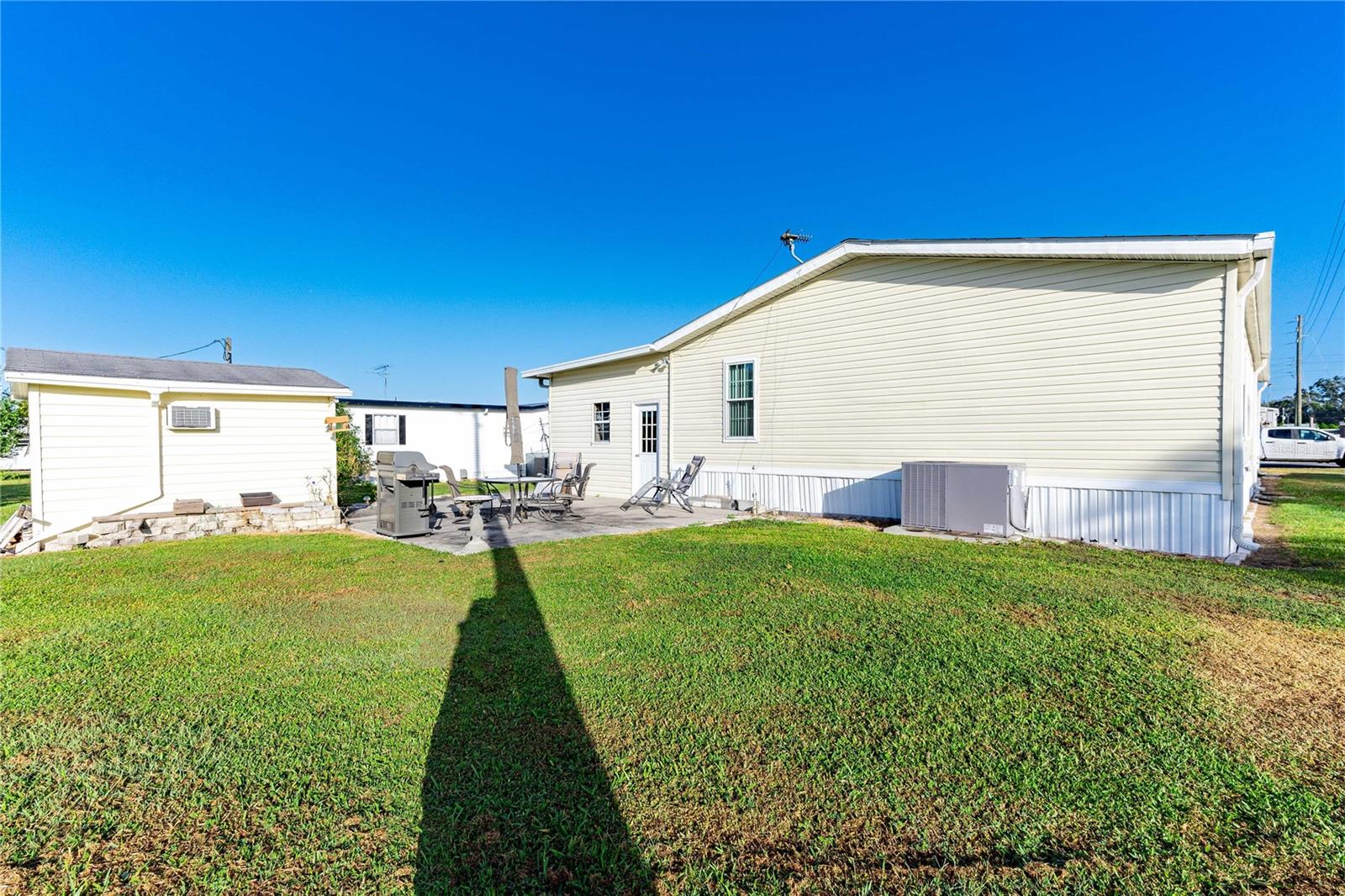 Image 43 of 76 For 37338 Sandra Avenue