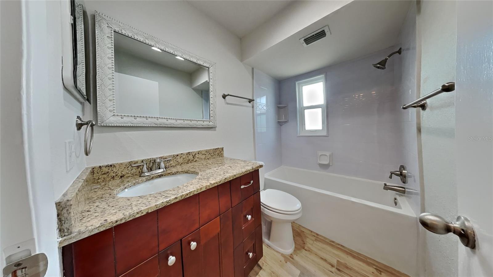 Image 11 of 16 For 1701 Hibiscus Circle S