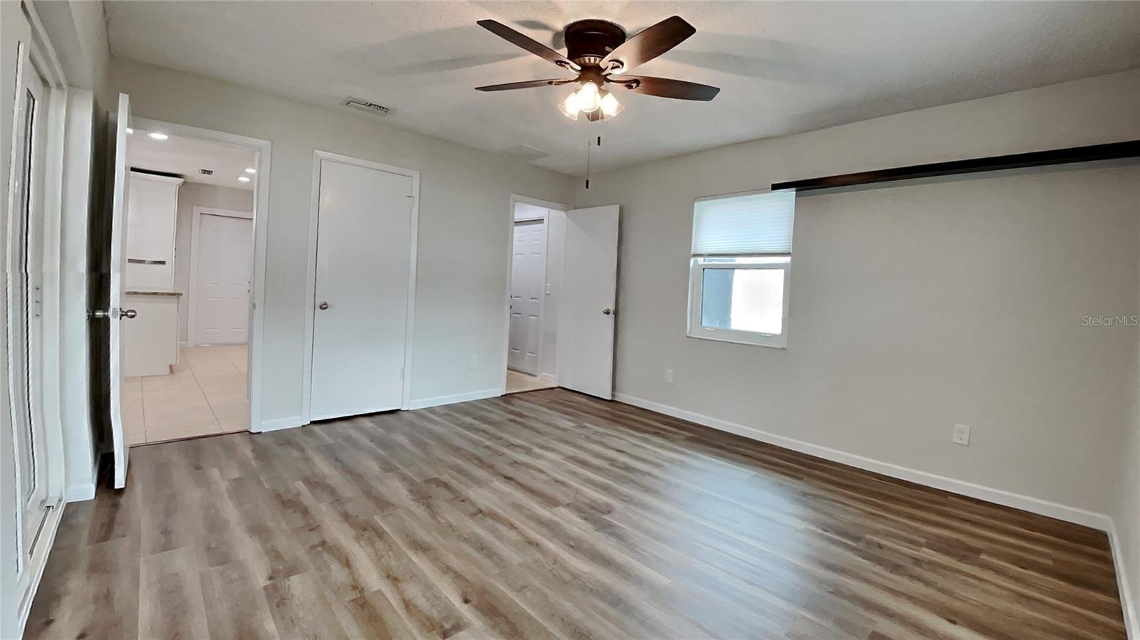 Image 12 of 16 For 1701 Hibiscus Circle S