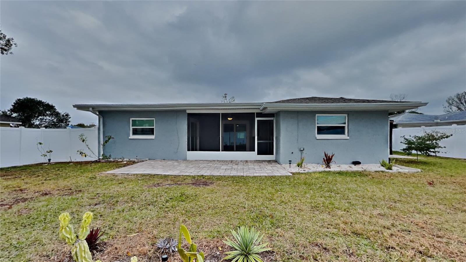 Image 16 of 16 For 1701 Hibiscus Circle S