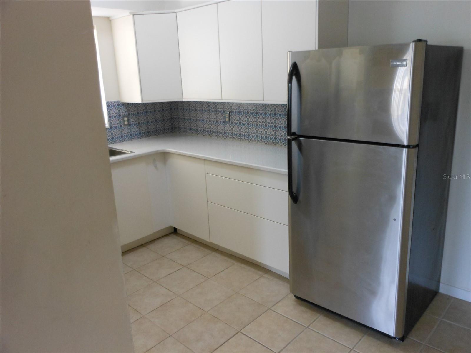Image 12 of 31 For 138 36th Avenue N 206w