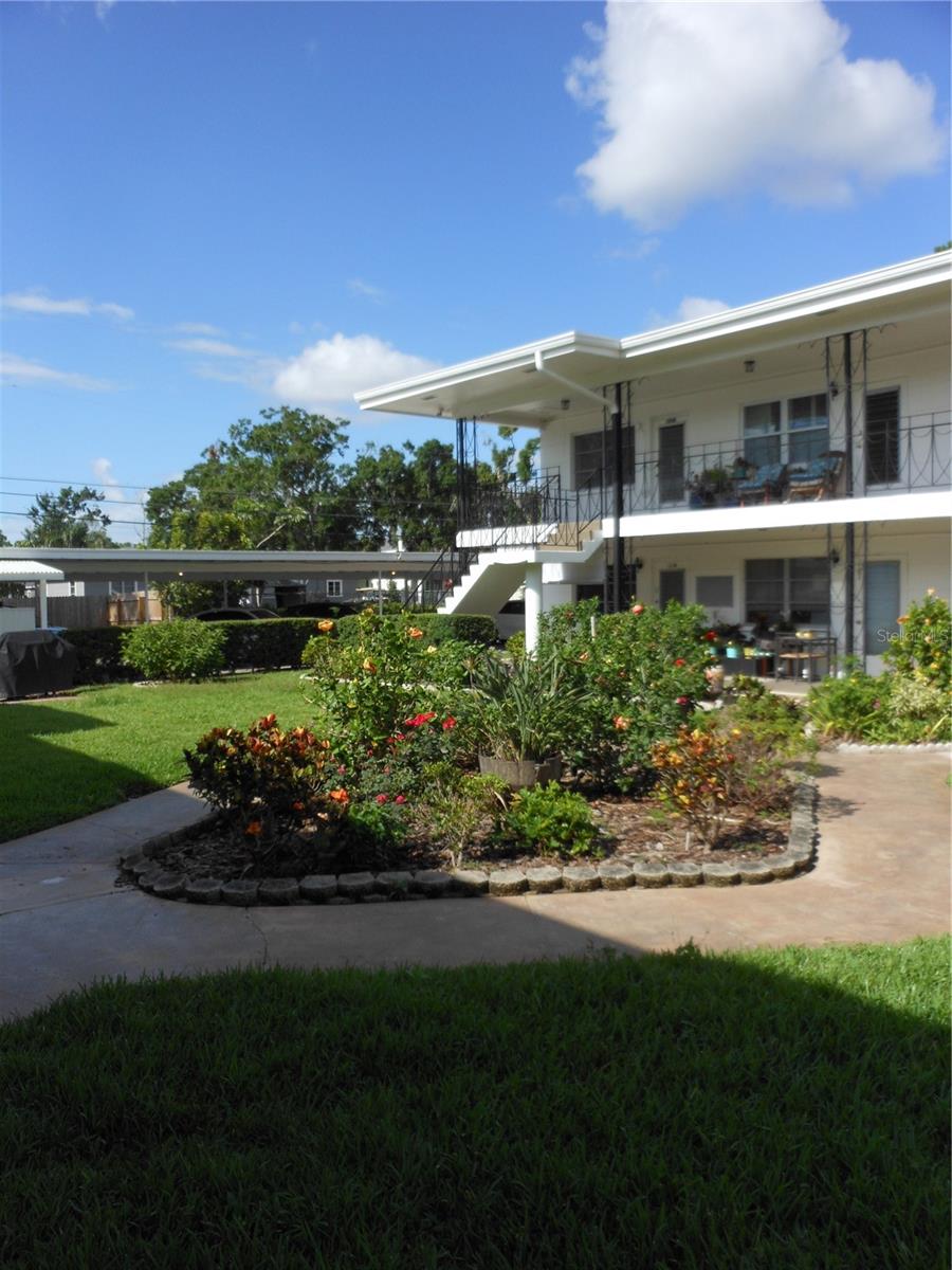 Image 2 of 31 For 138 36th Avenue N 206w