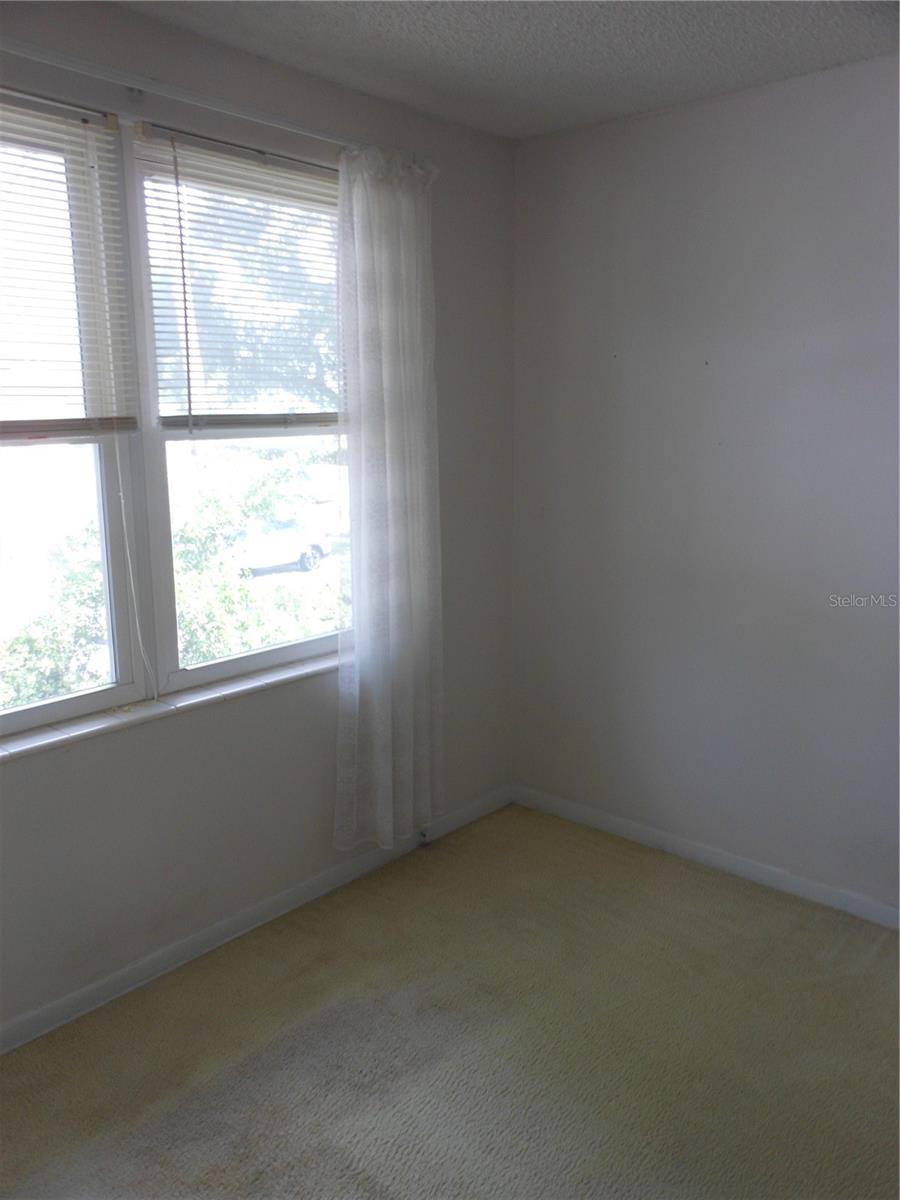 Image 23 of 31 For 138 36th Avenue N 206w