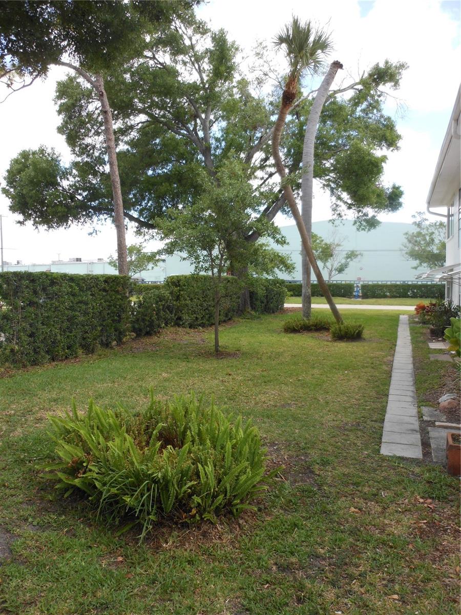 Image 28 of 31 For 138 36th Avenue N 206w