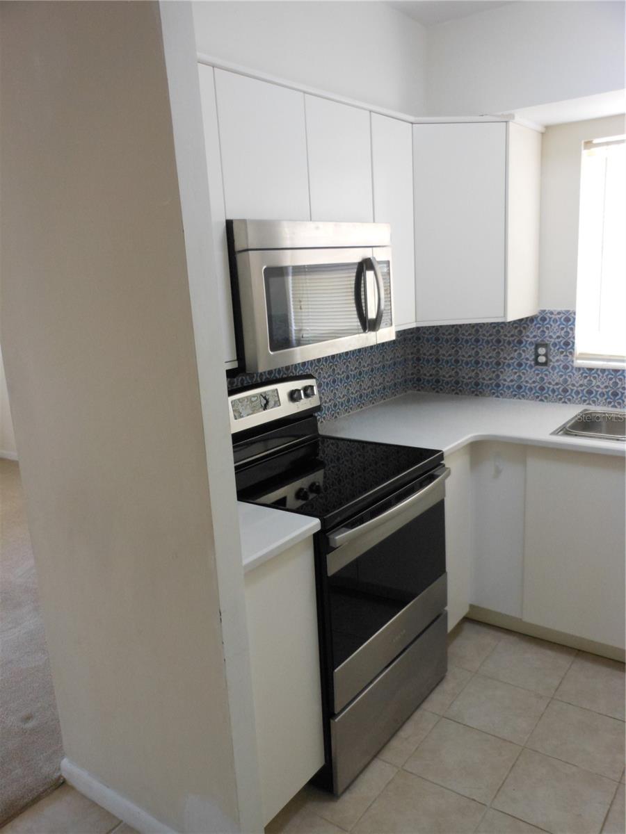 Image 7 of 31 For 138 36th Avenue N 206w