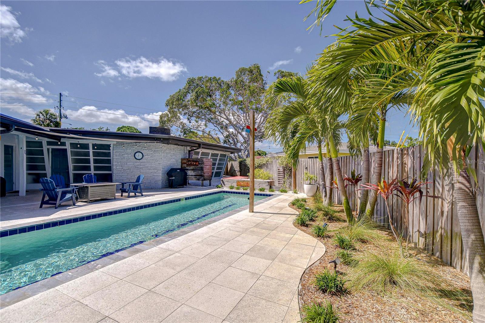 Image 20 of 41 For 1401 Pinellas Point Drive S