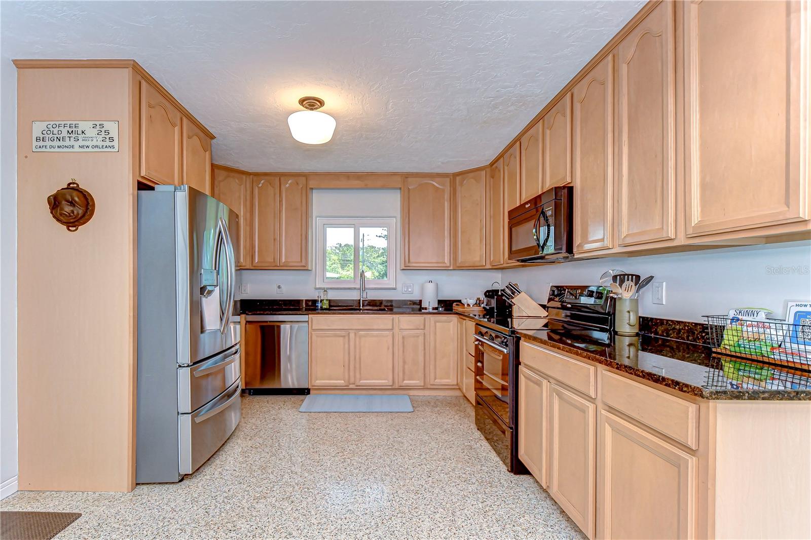Image 24 of 41 For 1401 Pinellas Point Drive S
