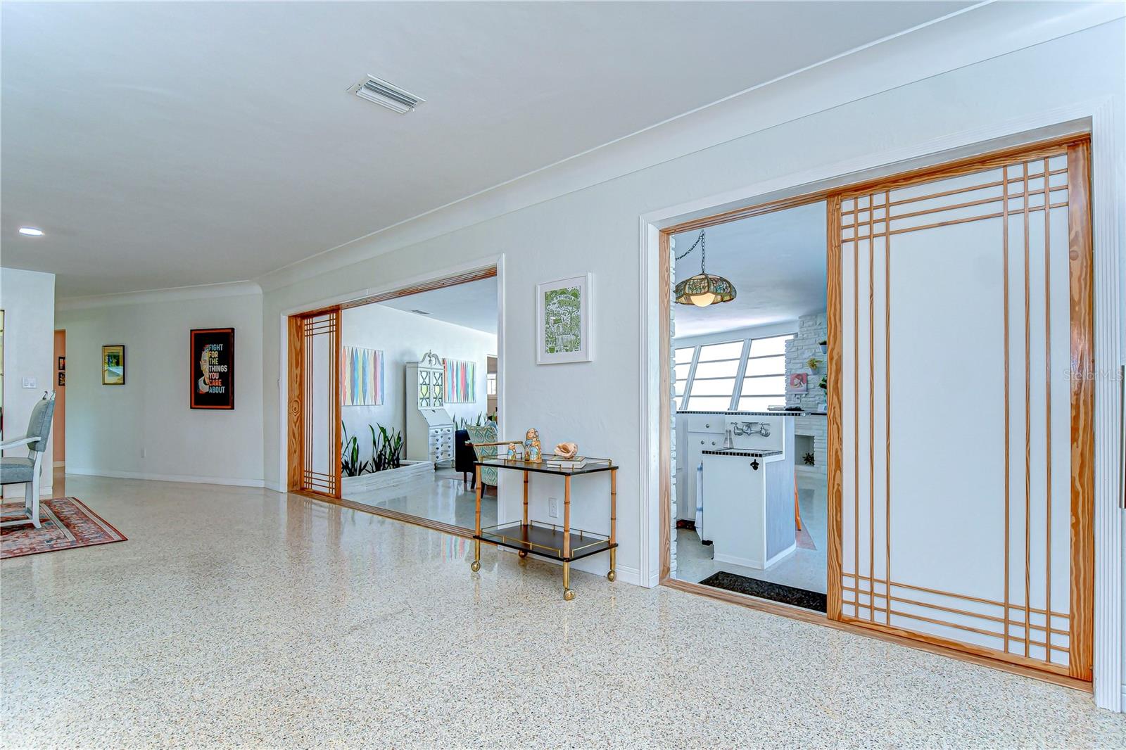 Image 26 of 41 For 1401 Pinellas Point Drive S