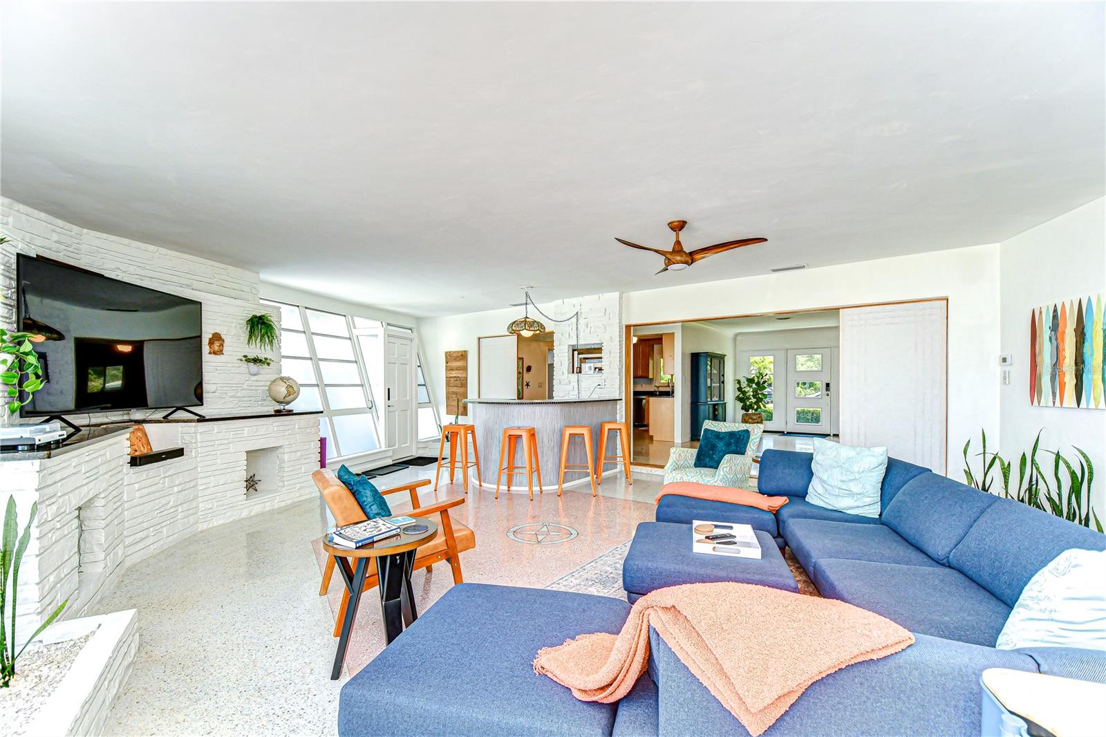 Image 31 of 41 For 1401 Pinellas Point Drive S