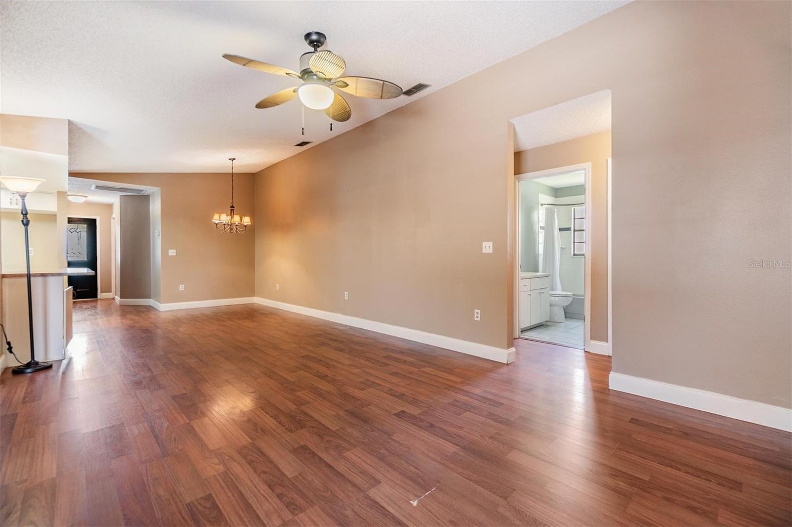 Image 18 of 48 For 6436 Huntington Drive