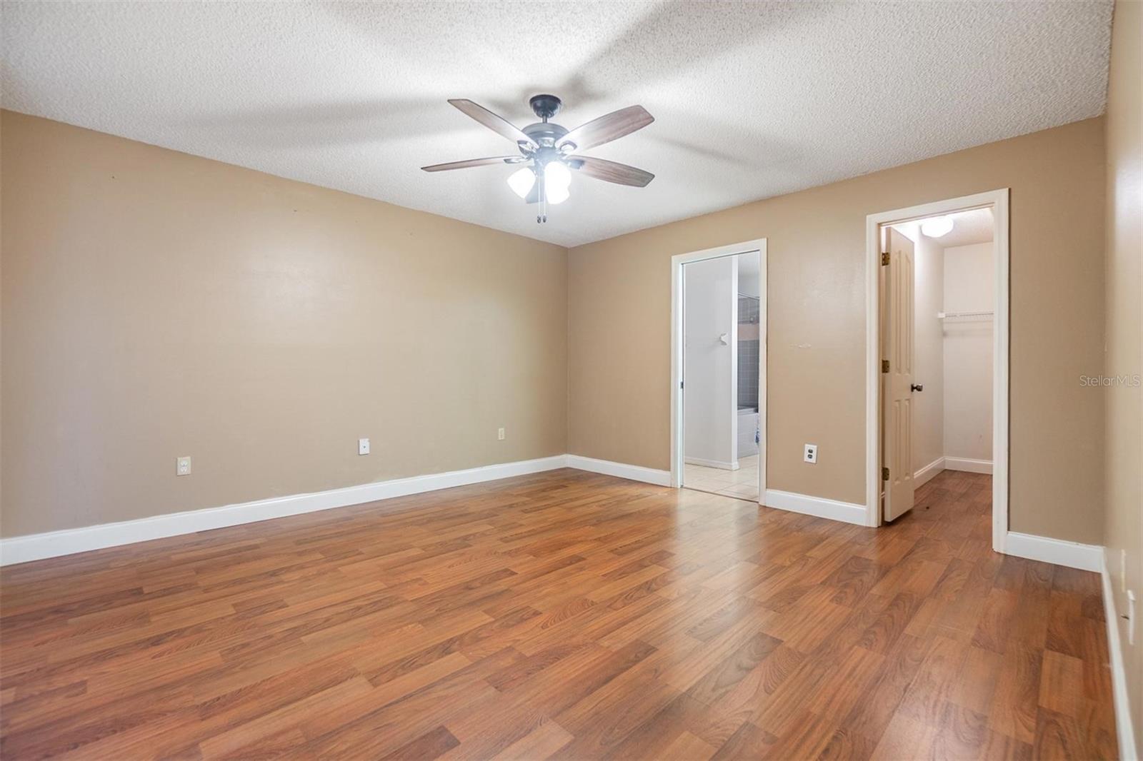 Image 23 of 48 For 6436 Huntington Drive