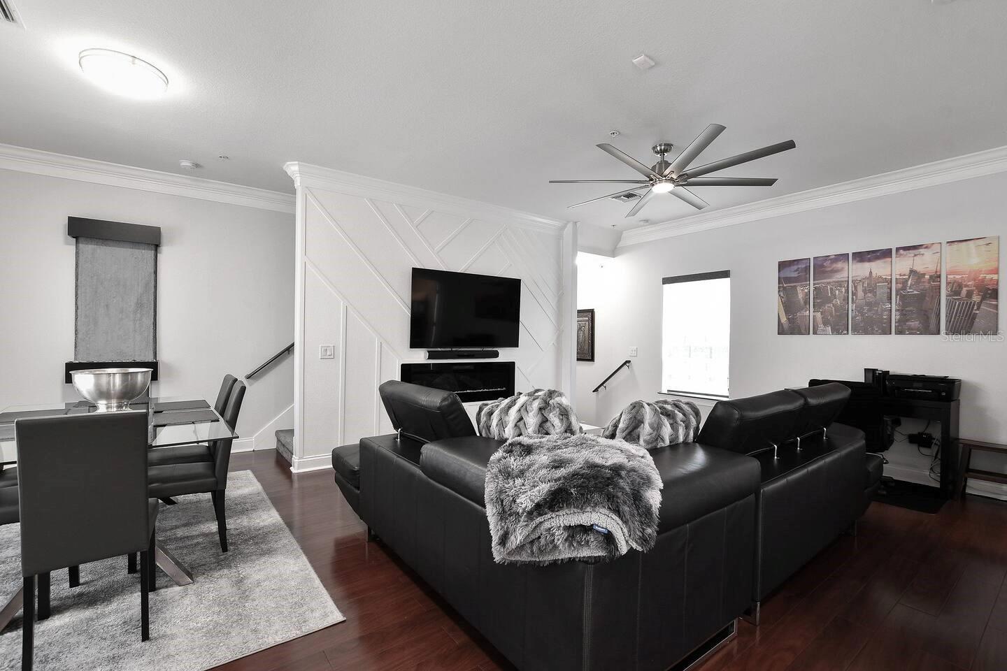 Image 3 of 21 For 2315 North A Street 4