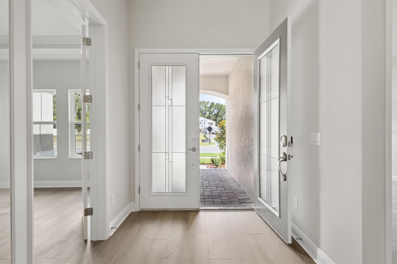 Image 3 of 42 For 4630 Cedar Fog Ct Drive