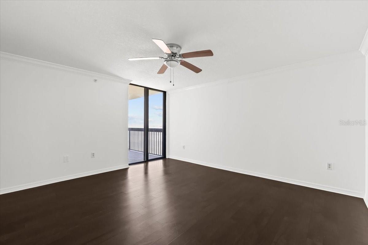 Image 24 of 58 For 2413 Bayshore Boulevard 1604