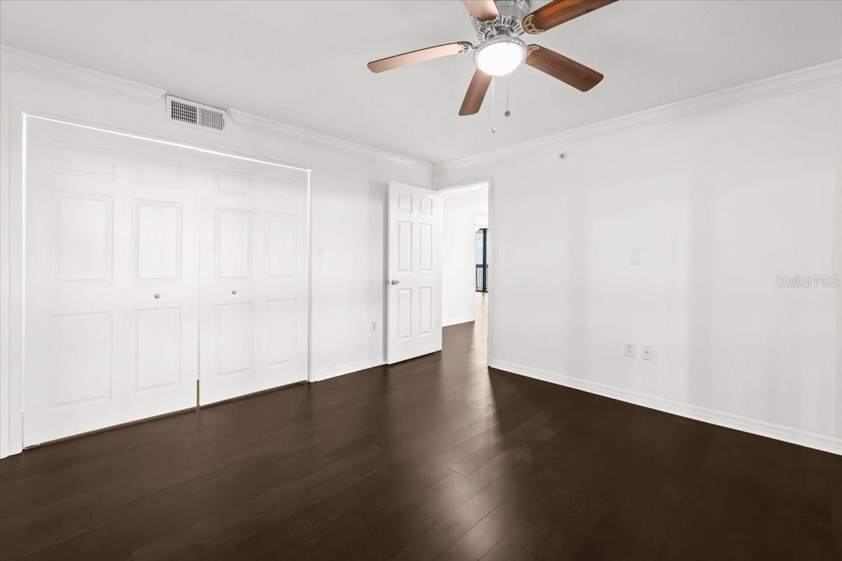 Image 27 of 58 For 2413 Bayshore Boulevard 1604