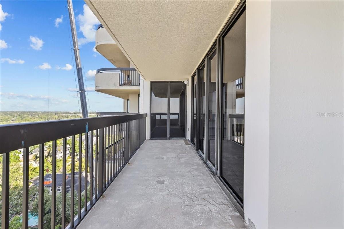 Image 36 of 58 For 2413 Bayshore Boulevard 1604
