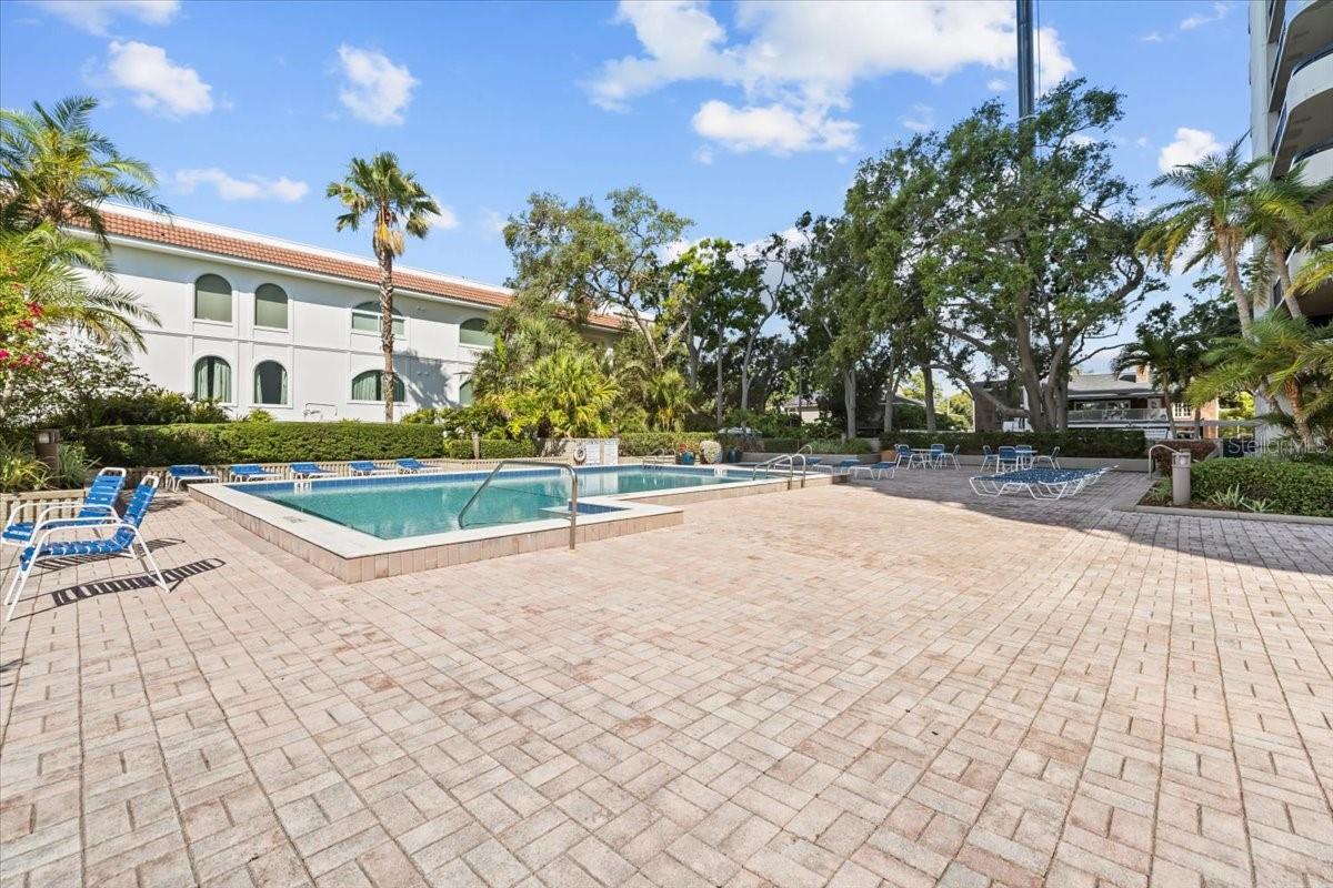 Image 42 of 58 For 2413 Bayshore Boulevard 1604